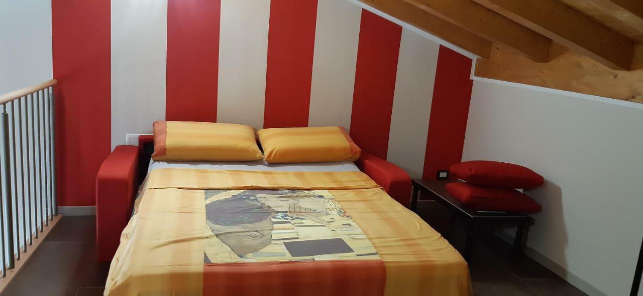 Dimora Rosso San Zeno - Wifi Veloce E Adatto Per Famiglie Верона Екстериор снимка