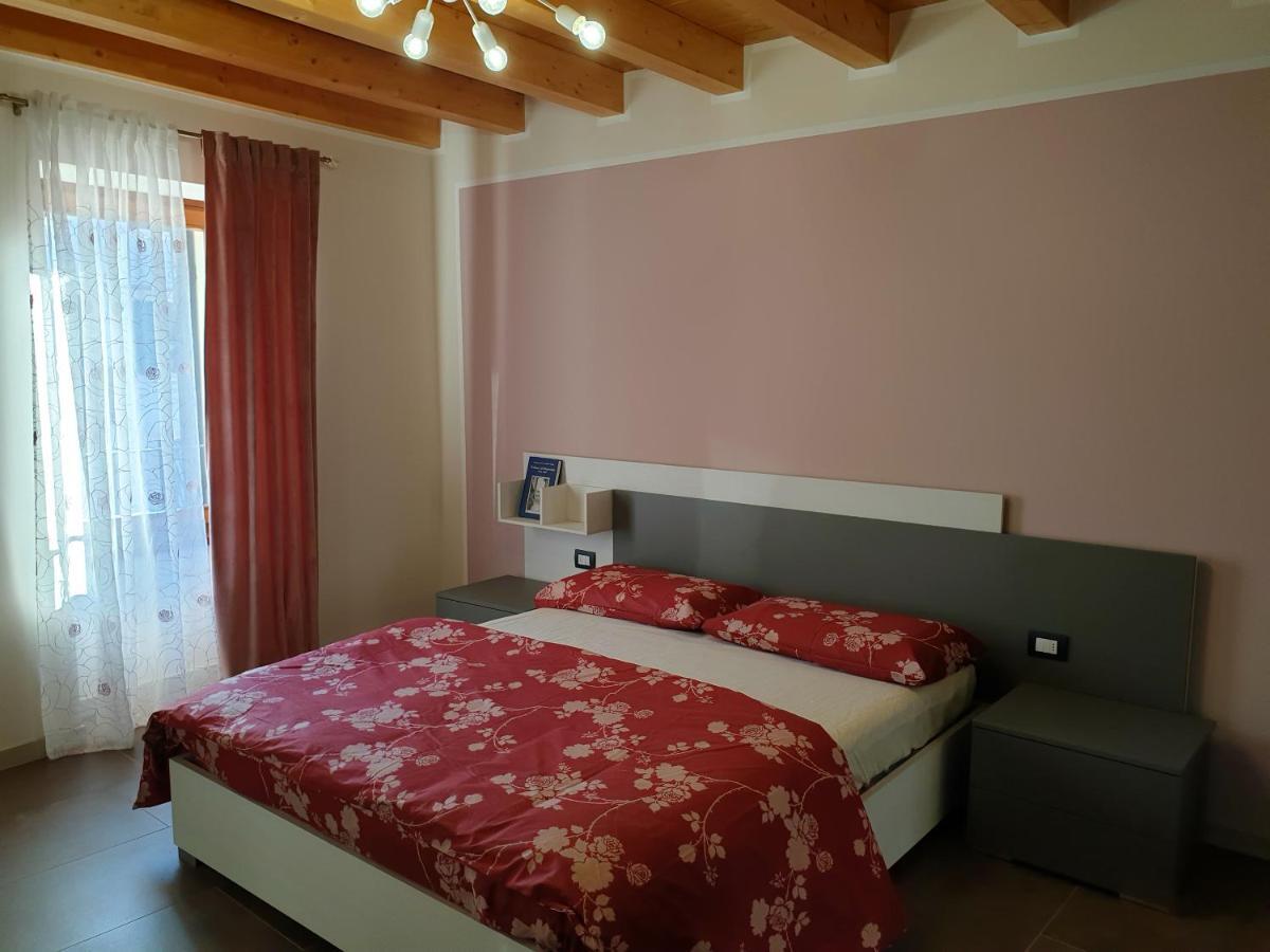 Dimora Rosso San Zeno - Wifi Veloce E Adatto Per Famiglie Верона Екстериор снимка
