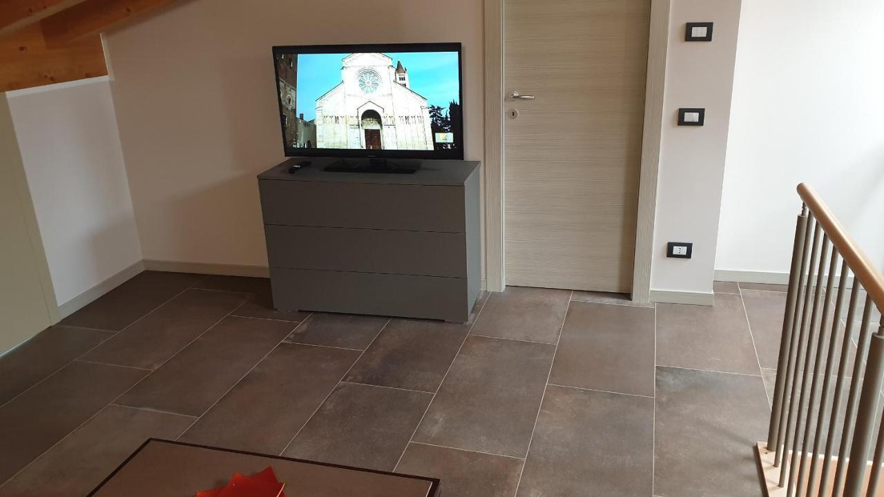 Dimora Rosso San Zeno - Wifi Veloce E Adatto Per Famiglie Верона Екстериор снимка